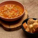 Sopa de Batata e Cenoura com Ervas